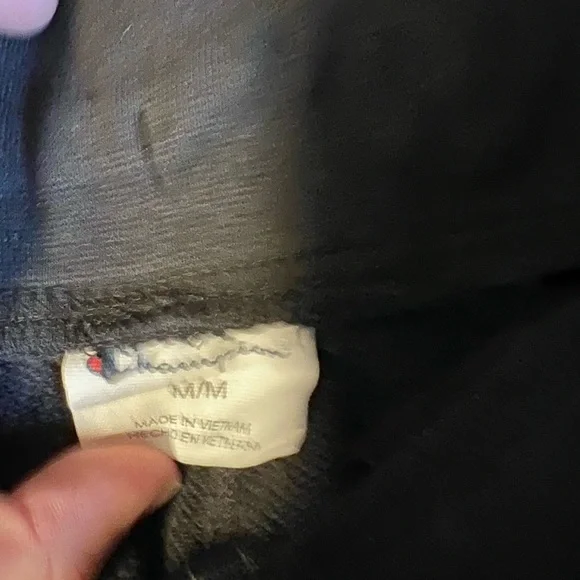 Men’s champion shorts - Picture 7 of 7